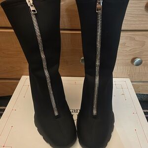 Alexander McQueen Black Zippered Heeled Boots